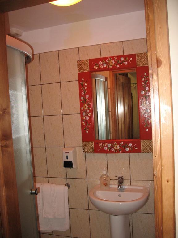 Pensiunea Sub CetateCisnădie 部屋 写真