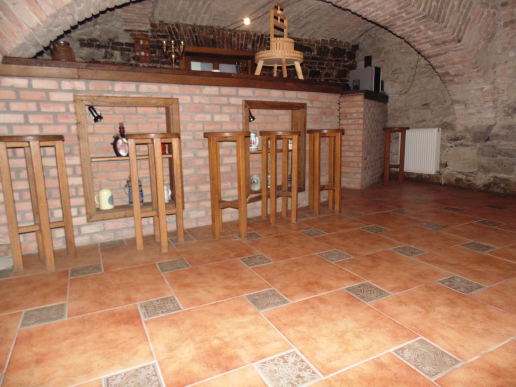 Pensiunea Sub CetateCisnădie エクステリア 写真